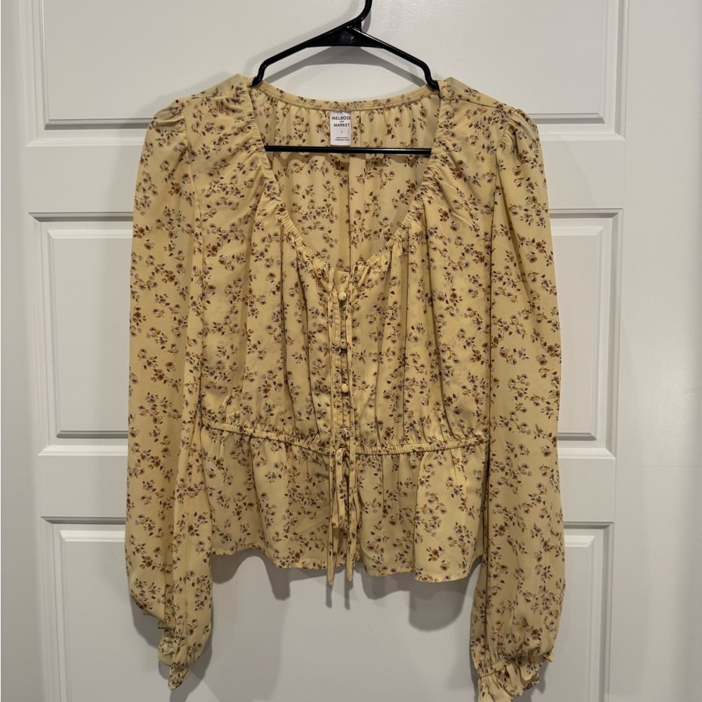 Melrose and Market Floral Blouse in Soft Yellow